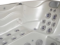 Jacuzzi en buitenspa - vonato - vistano - vrijstaand 5 persoons bad - afbeelding 47 van  62