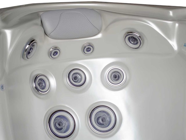 Jacuzzi en buitenspa - vonato - vistano - vrijstaand 5 persoons bad - afbeelding 54 van  62