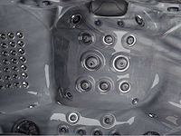 Jacuzzi en buitenspa - vonato - vistano - vrijstaand 5 persoons bad - afbeelding 60 van  62