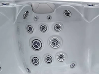 Jacuzzi en buitenspa - vonato - vrijstaand 5 persoons bad - afbeelding 4 van  10