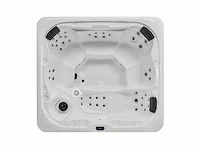 Jacuzzi en buitenspa - vonato - vrijstaand - afbeelding 1 van  12