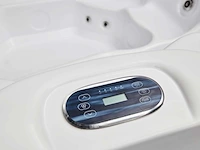 Jacuzzi en buitenspa - vonato - vrijstaand - afbeelding 10 van  12