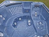 Jacuzzi en buitenspa - afbeelding 21 van  28