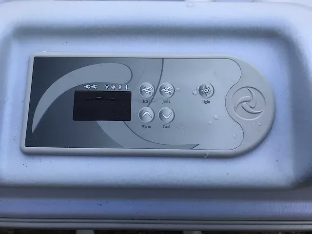 Jacuzzi - afbeelding 2 van  8