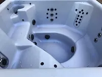 Jacuzzi - afbeelding 4 van  8