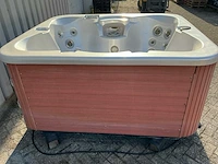 Jacuzzi - afbeelding 2 van  13
