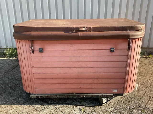 Jacuzzi - afbeelding 3 van  13