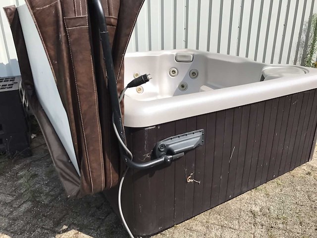 Jacuzzi - afbeelding 4 van  5