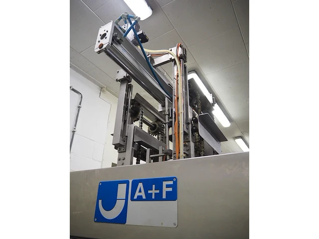 Ja+f - afbeelding 12 van  13
