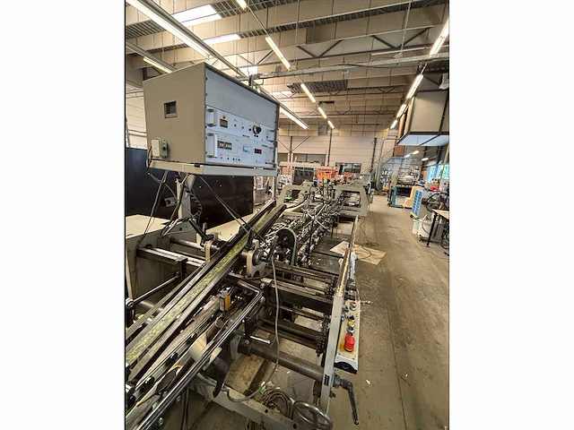 Jagenberg - 125 - vouw en lijmmachine - afbeelding 1 van  22