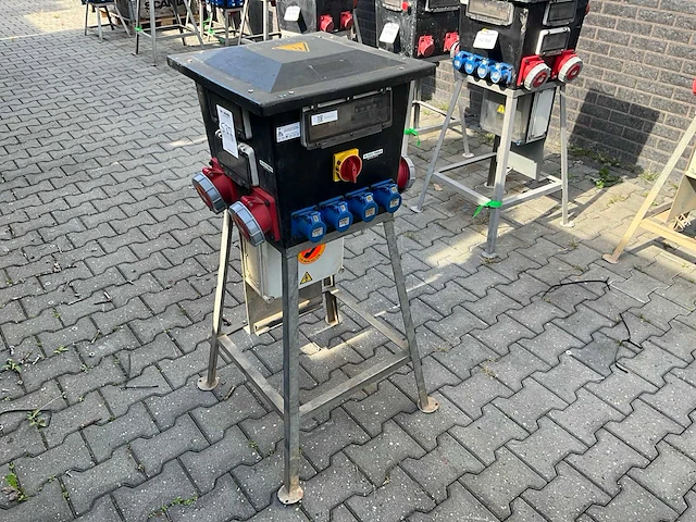Jäger quatro bouwaansluitkast - afbeelding 1 van  9
