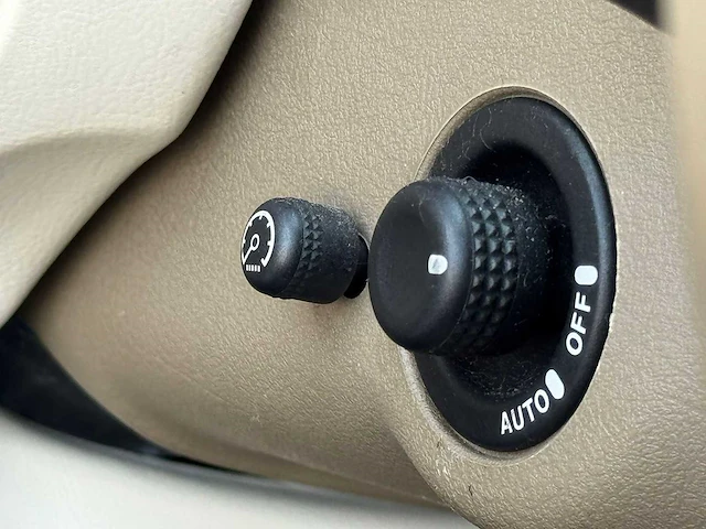 Jaguar - 1998 - xkr - 4.0 v8 coupé - tn-nx-35 - afbeelding 10 van  26