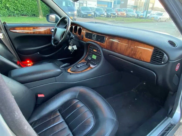 Jaguar - 2000 - xj - 3.2 v8 executive - 99-fx-fs - afbeelding 7 van  19