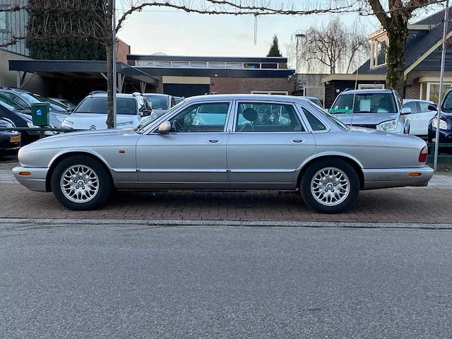 Jaguar - 2000 - xj - 3.2 v8 executive - 99-fx-fs - afbeelding 16 van  19