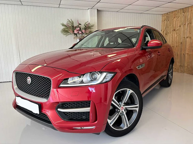 Jaguar - 2017 - f-pace - 2.0 portf. awd 20d - r-547-xl - afbeelding 1 van  30