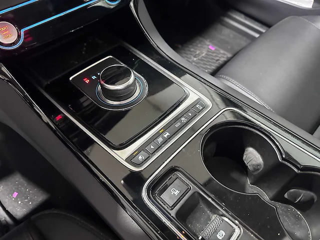 Jaguar - 2017 - xe - 2.0t automaat - us papers - afbeelding 6 van  26