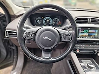 Jaguar - f-pace - 2.0 portf. awd 20d - nf-923-l - 2016 - afbeelding 3 van  21