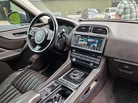 Jaguar - f-pace - 2.0 portf. awd 20d - nf-923-l - 2016 - afbeelding 10 van  21