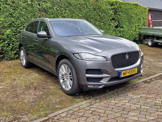 Jaguar - f-pace - 2.0 portf. awd 20d - nf-923-l - 2016 - afbeelding 15 van  21
