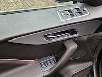 Jaguar - f-pace - 2.0 portf. awd 20d - nf-923-l - 2016 - afbeelding 19 van  21
