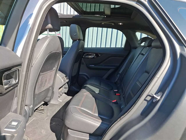 Jaguar - f-pace - 2.0 portfolio awd 25t - 2017 - 250pk - afbeelding 11 van  32