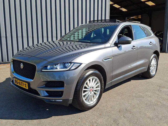 Jaguar - f-pace - 2.0 portfolio awd 25t - 2017 - 250pk - afbeelding 1 van  32