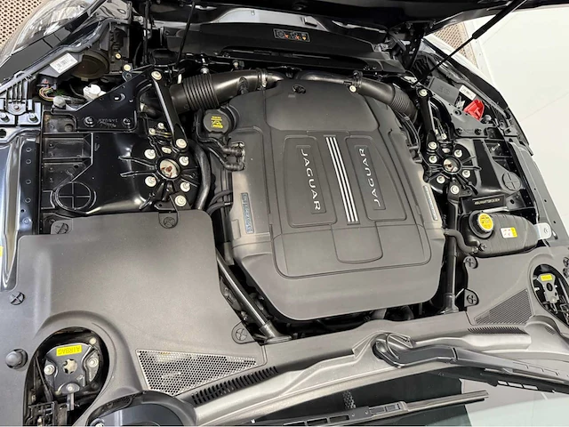Jaguar - f-type - cabriolet - 3.0 v6 - personenauto - 2016 - afbeelding 25 van  39