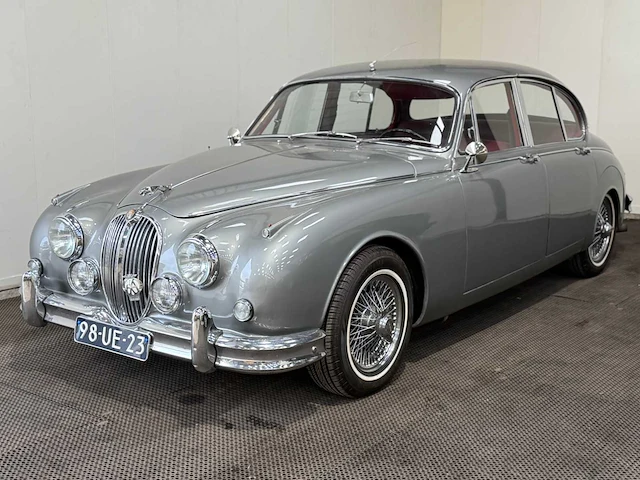 Jaguar - mk 2 - oldtimer - 1966 - afbeelding 1 van  42