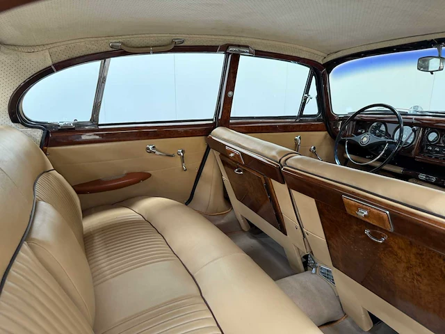 Jaguar - mk x - 4.2 - oldtimer - 1966 - afbeelding 10 van  38