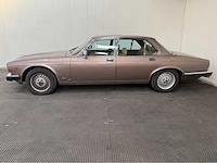 Jaguar - sovereign - xj 6 4.2 - serie 3 - oldtimer - 1983 - afbeelding 12 van  28