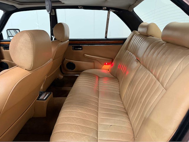 Jaguar - sovereign - xj 6 4.2 - serie 3 - oldtimer - 1983 - afbeelding 5 van  28