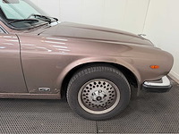 Jaguar - sovereign - xj 6 4.2 - serie 3 - oldtimer - 1983 - afbeelding 21 van  28