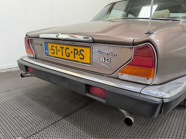 Jaguar - sovereign - xj 6 4.2 - serie 3 - oldtimer - 1983 - afbeelding 27 van  28