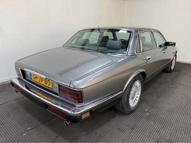 Jaguar - xj - v12 - oldtimer - 1993 - afbeelding 3 van  31