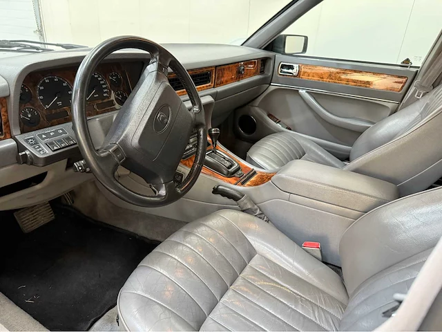Jaguar - xj - v12 - oldtimer - 1993 - afbeelding 14 van  31