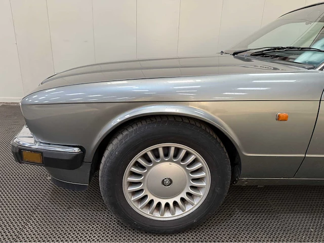 Jaguar - xj - v12 - oldtimer - 1993 - afbeelding 21 van  31