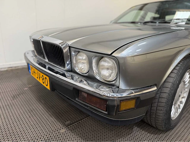 Jaguar - xj - v12 - oldtimer - 1993 - afbeelding 26 van  31