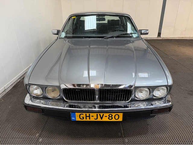Jaguar - xj - v12 - oldtimer - 1993 - afbeelding 29 van  31
