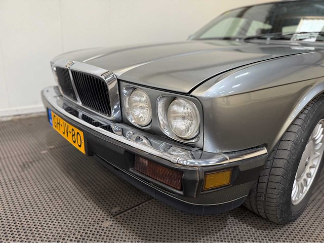 Jaguar - xj - v12 - personenauto - 1993 - afbeelding 26 van  31