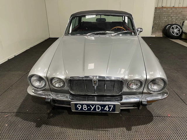 Jaguar - xj 12c - 5.3 v12 - coupe - oldtimer - 1976 - afbeelding 5 van  39