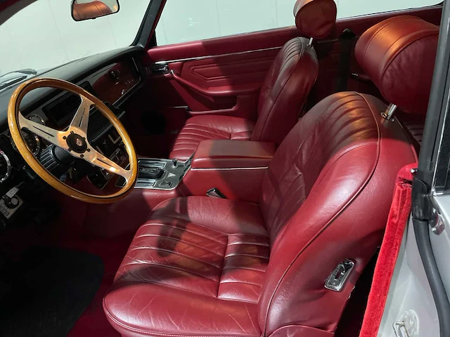 Jaguar - xj 12c - 5.3 v12 - coupe - oldtimer - 1976 - afbeelding 16 van  39