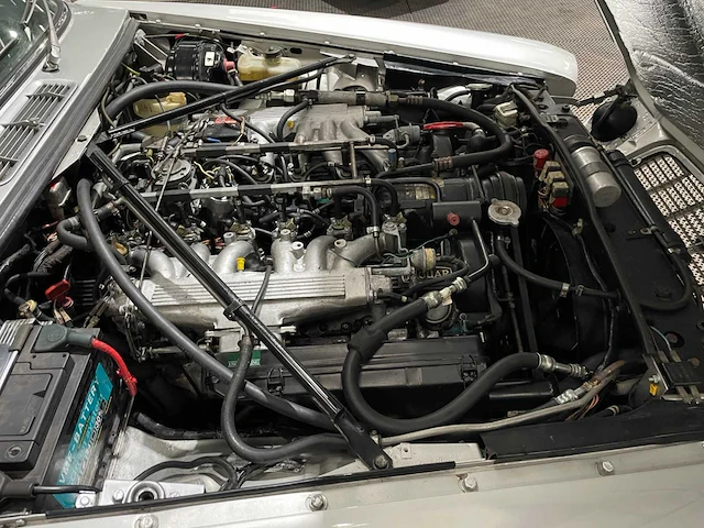 Jaguar - xj 12c - 5.3 v12 - coupe - oldtimer - 1976 - afbeelding 20 van  39