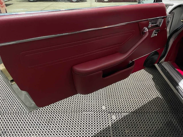 Jaguar - xj 12c - 5.3 v12 - coupe - oldtimer - 1976 - afbeelding 24 van  39