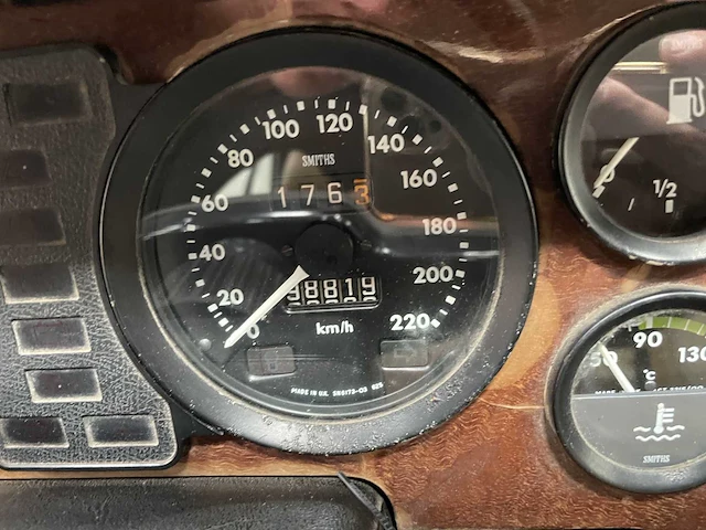 Jaguar - xj 6 - 4.2 - lpg - oldtimer - 1980 - afbeelding 4 van  24