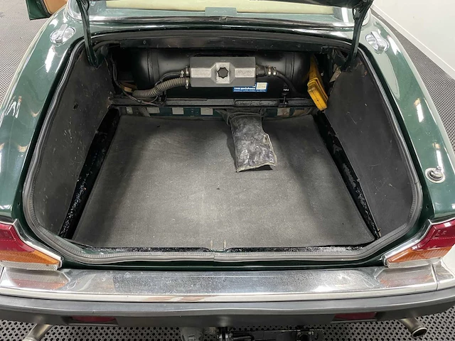 Jaguar - xj 6 - 4.2 - lpg - oldtimer - 1980 - afbeelding 10 van  24