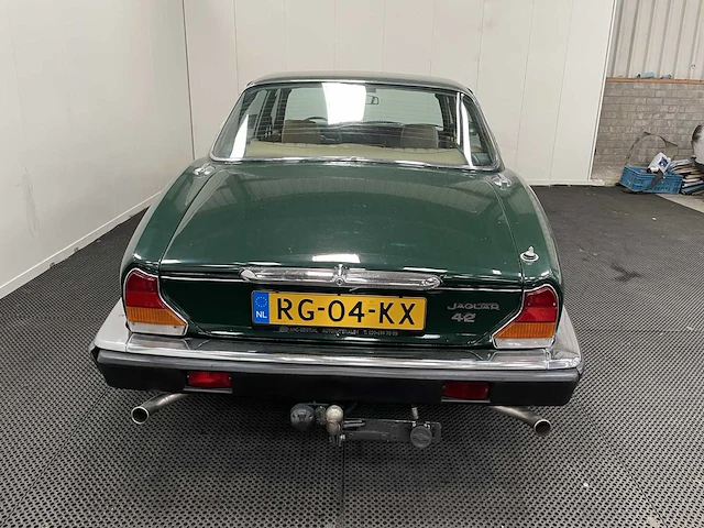 Jaguar - xj 6 - 4.2 - lpg - oldtimer - 1980 - afbeelding 22 van  24
