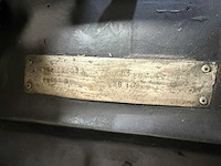 Jaguar - xj 6 - 4.2 l series 2 automatic - longdoor - oldtimer - 1977 - afbeelding 13 van  28