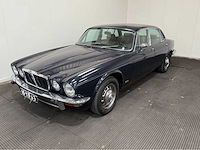 Jaguar - xj 6 - 4.2 l series 2 automatic - longdoor - oldtimer - 1977 - afbeelding 12 van  28