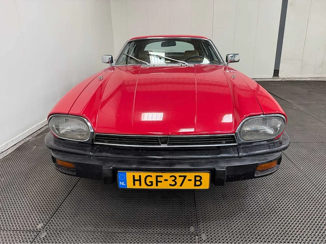 Jaguar - xjs - oldtimer - 1979 - afbeelding 2 van  35