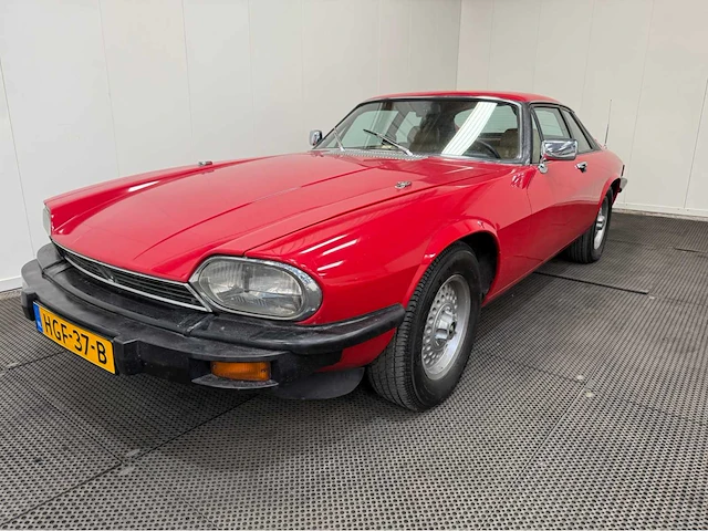 Jaguar - xjs - oldtimer - 1979 - afbeelding 12 van  35
